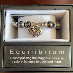 Magnet & Multi-Gem & Silver Heart Elastic Bracelet